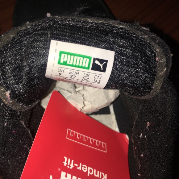 Toddler Girl Black Suede Puma Sneakers - Picture 6 of 7